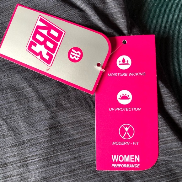 NWT RB3 Reebok Woman’s Performance Top size 1x - Picture 3 of 5